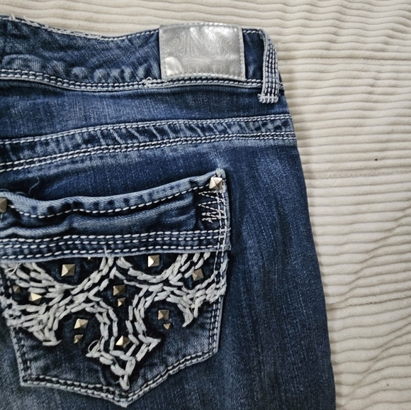 Maurices Premium Women's Blue Distressed Jeans. Size 16 Reg. - Picture 12 of 14